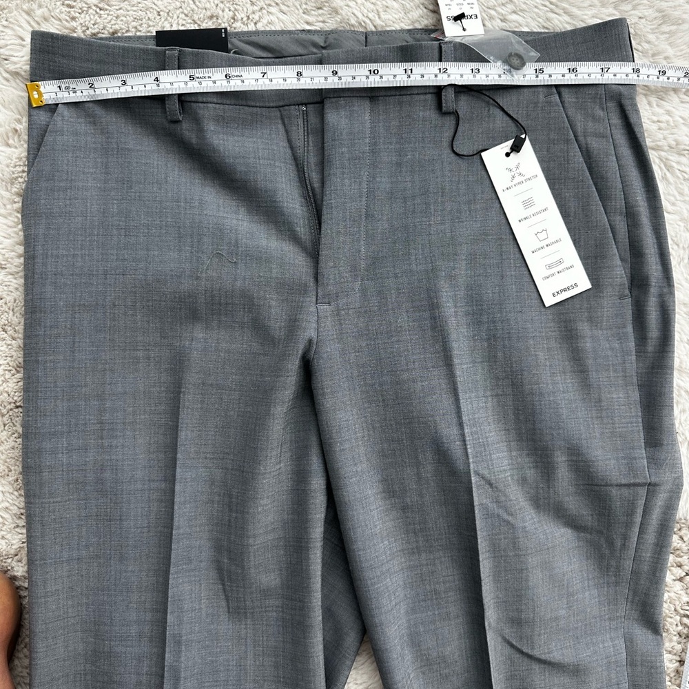 Express straight leg grey slacks 32x30 NWT